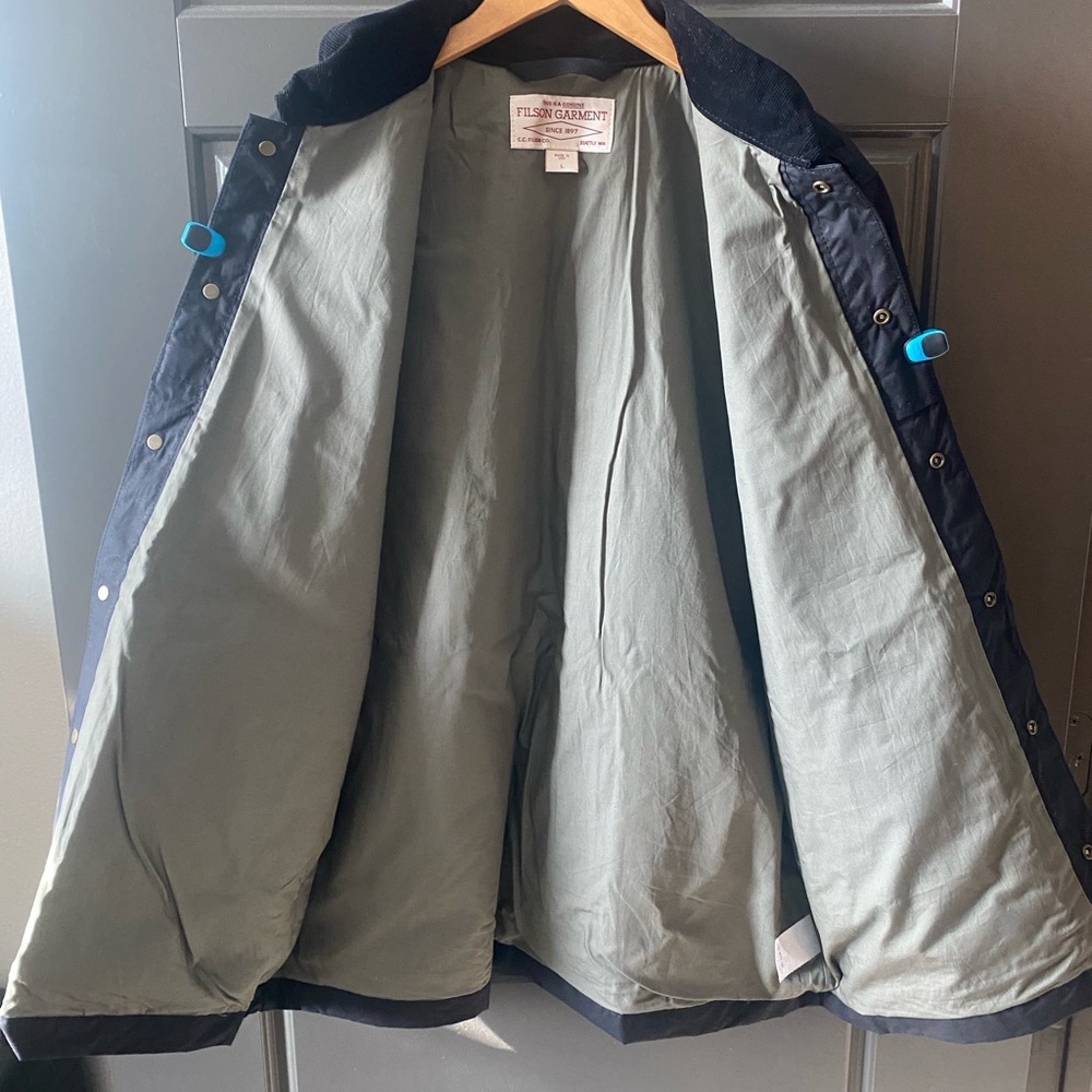 Filson Mackinaw Coat - Picture 5 of 8